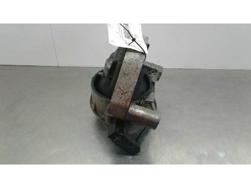 Recambio de soporte motor derecho inferior para audi a6 avant (4g5) 2.0 tdi referencia OEM IAM   