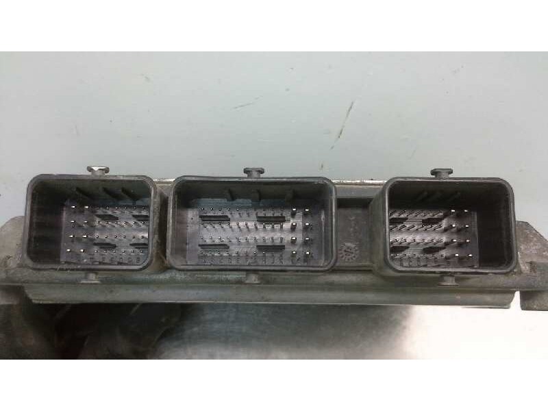 Recambio de centralita motor uce para citroen berlingo 2.0 hdi 600 furg. referencia OEM IAM 9647423380 330 5WS40049CT