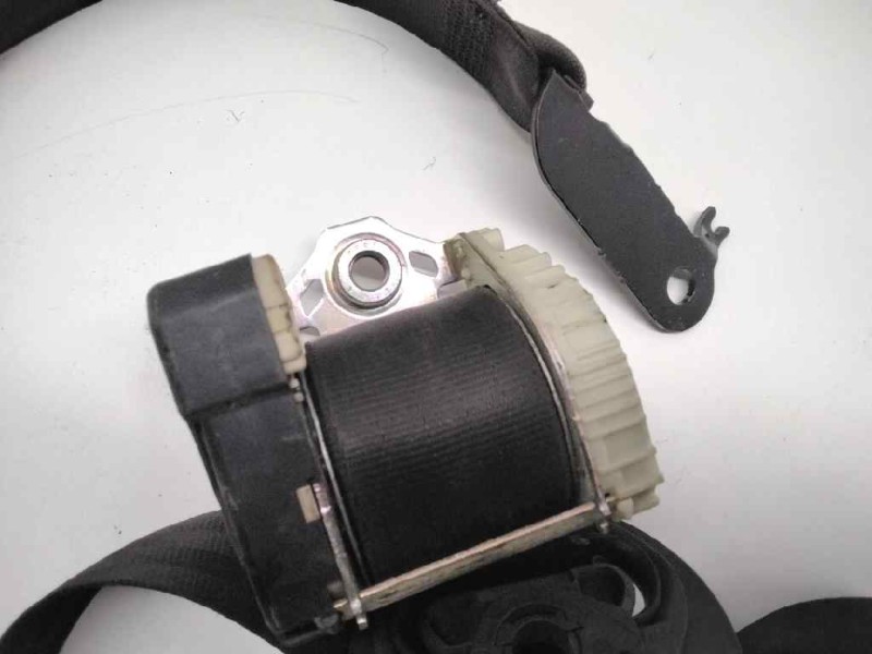 Recambio de cinturon seguridad trasero izquierdo para volkswagen touran (1t1) advance referencia OEM IAM   