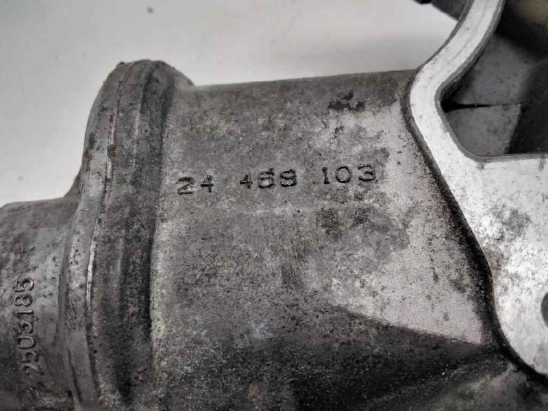 Recambio de bomba agua para opel corsa c sport referencia OEM IAM 24469103  