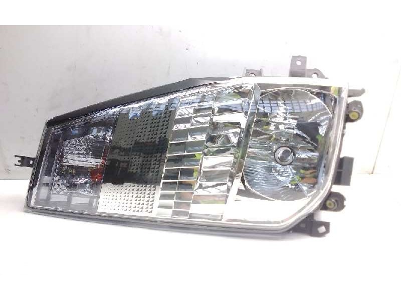 Recambio de faro derecho para renault maxity referencia OEM IAM 89317221  