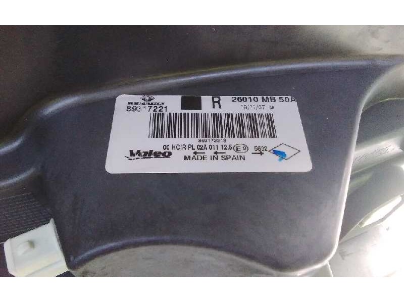 Recambio de faro derecho para renault maxity referencia OEM IAM 89317221  