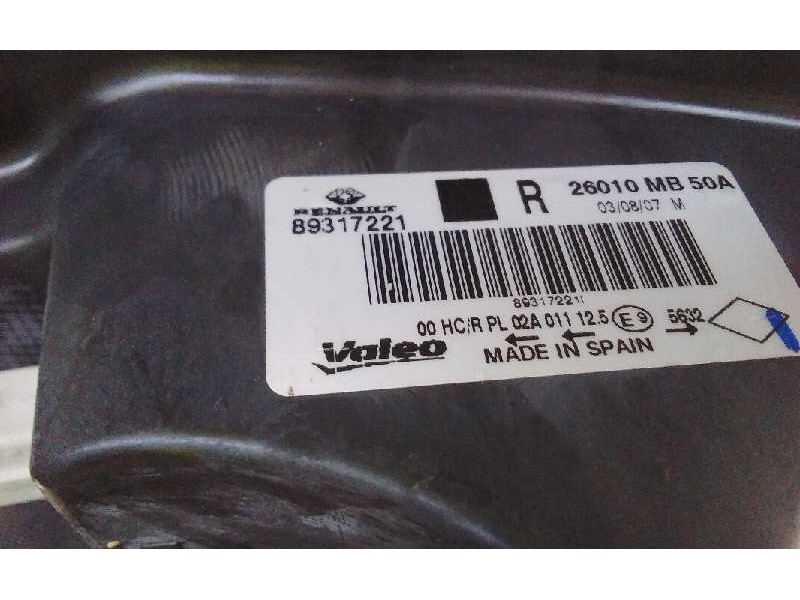 Recambio de faro derecho para renault maxity referencia OEM IAM 89317221  