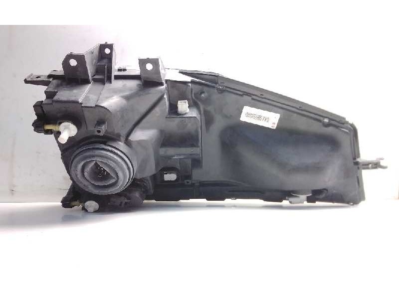 Recambio de faro derecho para renault maxity referencia OEM IAM 89317221  