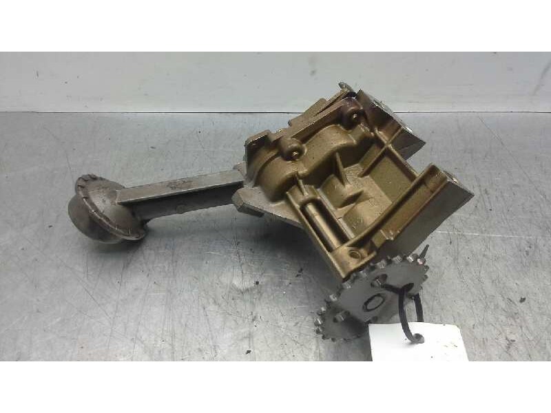 Recambio de bomba aceite para renault megane ii coupe/cabrio 1.6 16v referencia OEM IAM K4M700  