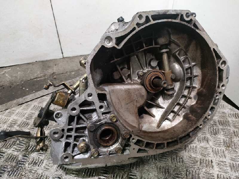Recambio de caja cambios para opel astra f berlina merit referencia OEM IAM F18W357  