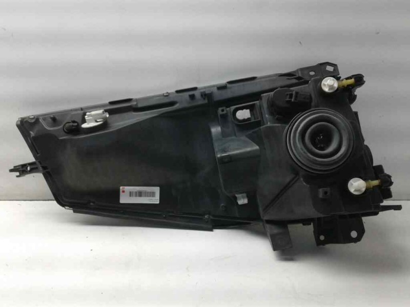 Recambio de faro derecho para renault maxity referencia OEM IAM 89317221  