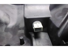 Recambio de faro derecho para renault maxity referencia OEM IAM 89317221   2