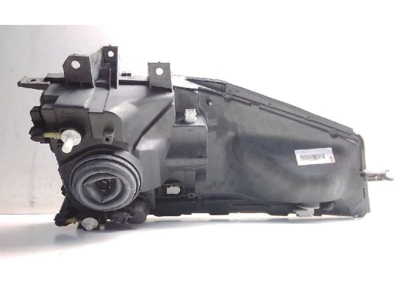Recambio de faro derecho para renault maxity referencia OEM IAM 89317221  