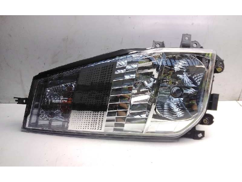 Recambio de faro derecho para renault maxity referencia OEM IAM 89317221  