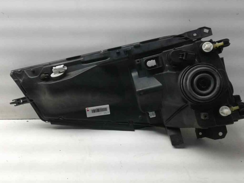 Recambio de faro derecho para renault maxity referencia OEM IAM 89317201  