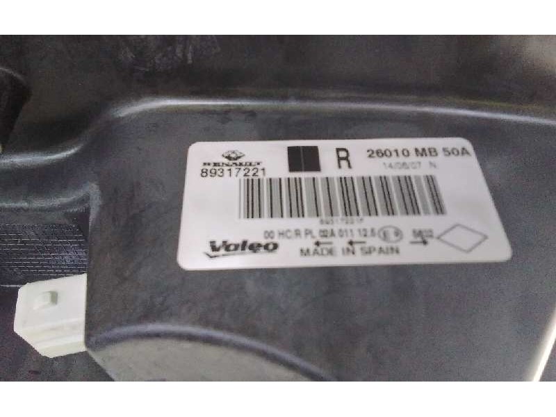 Recambio de faro derecho para renault maxity referencia OEM IAM 89317221  