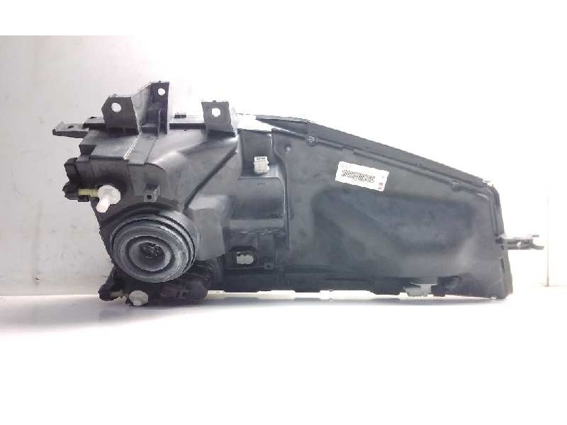 Recambio de faro derecho para renault maxity referencia OEM IAM 89317221  