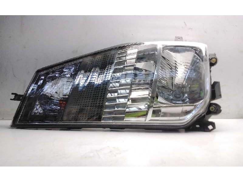 Recambio de faro derecho para renault maxity referencia OEM IAM 89317201  