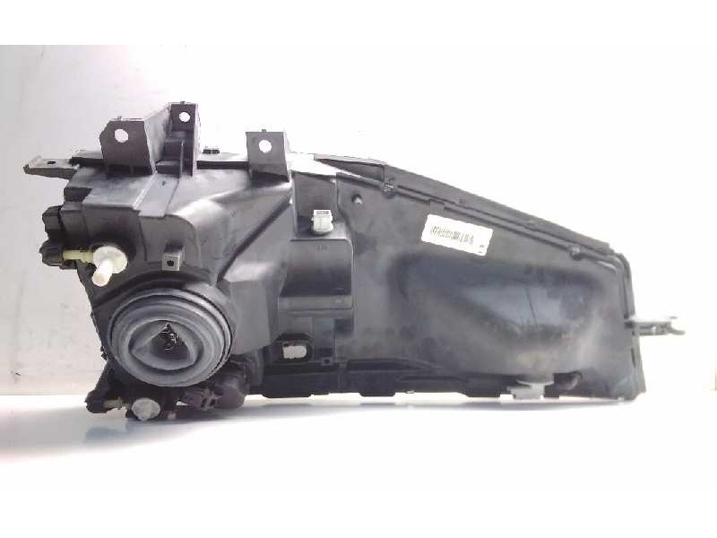 Recambio de faro derecho para renault maxity referencia OEM IAM 89317201  