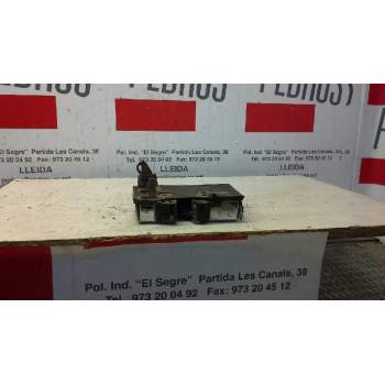 Recambio de cerradura puerta trasera izquierda para audi 80 avant 1.9 turbodiesel cat (aaz) referencia OEM IAM   