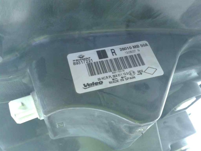 Recambio de faro derecho para renault maxity referencia OEM IAM 89317221  