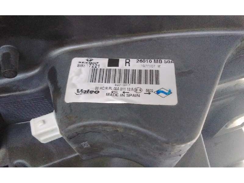 Recambio de faro derecho para renault maxity referencia OEM IAM 89317221  