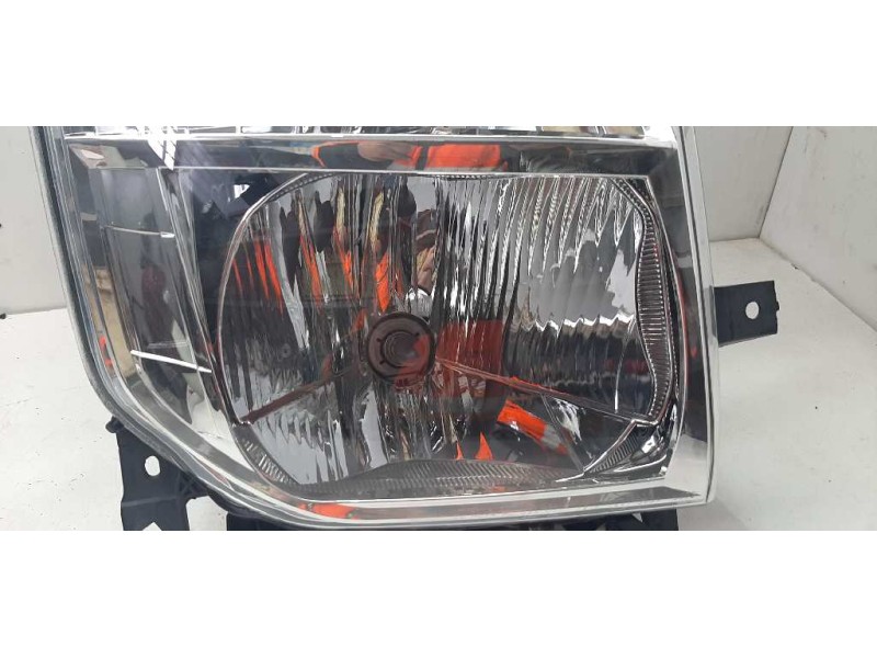 Recambio de faro derecho para renault maxity referencia OEM IAM 8931721  