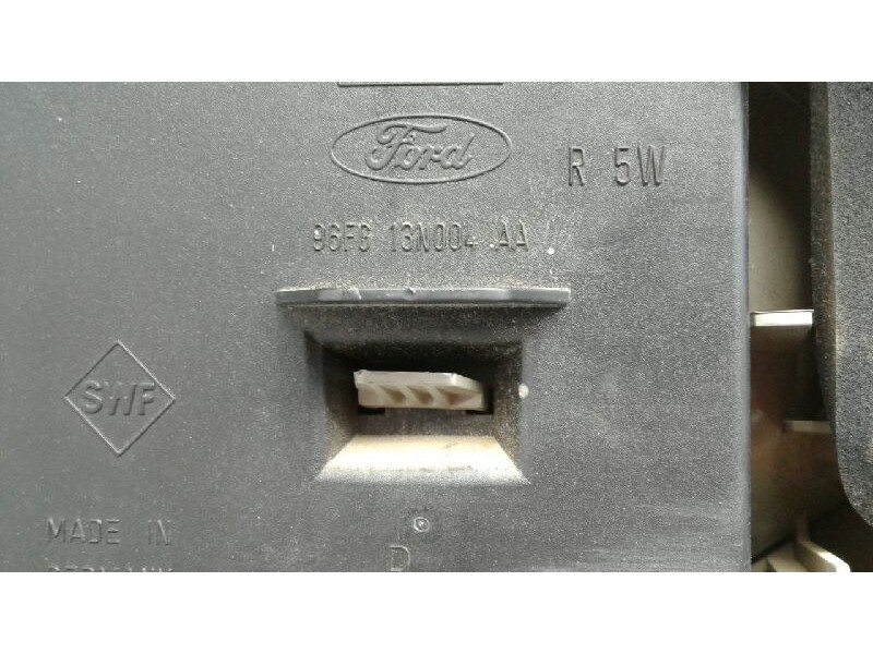 Recambio de piloto trasero derecho para ford fiesta courier (dx) 1.8 diesel cat referencia OEM IAM   