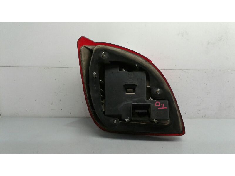 Recambio de piloto trasero derecho para ford fiesta courier (dx) 1.8 diesel cat referencia OEM IAM   