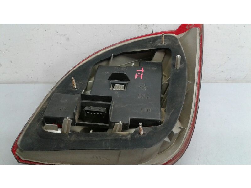 Recambio de piloto trasero izquierdo para ford fiesta courier (dx) 1.8 diesel cat referencia OEM IAM   