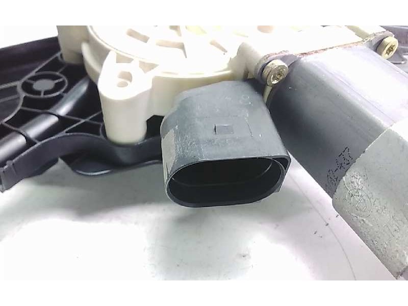 Recambio de elevalunas delantero derecho para bmw serie 5 berlina (e60) 530i referencia OEM IAM   