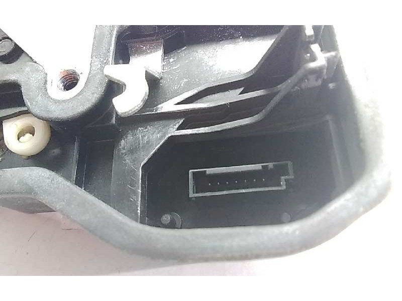 Recambio de cerradura puerta trasera derecha para bmw serie 5 berlina (e60) 530i referencia OEM IAM   