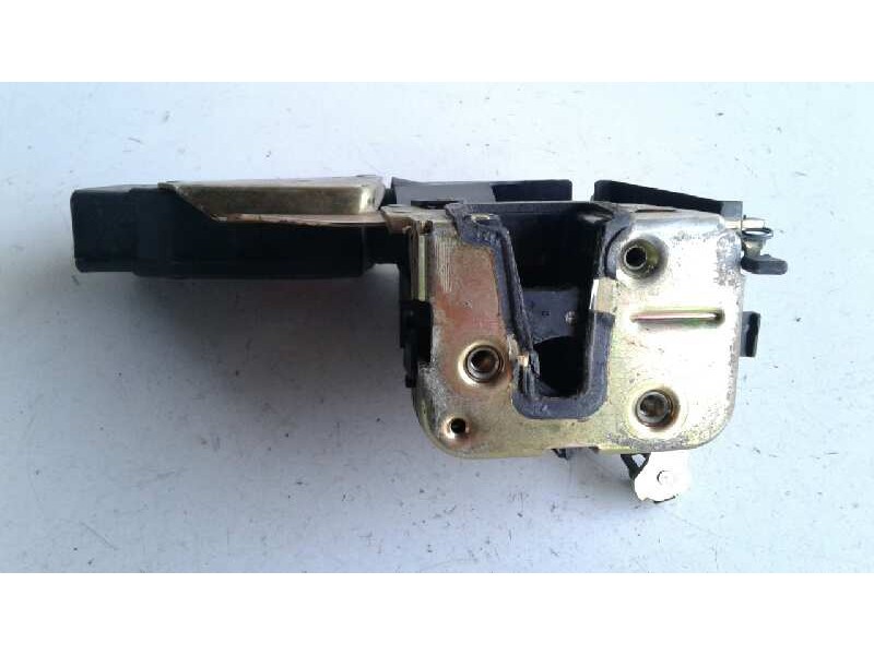 Recambio de cerradura puerta trasera derecha para mitsubishi carisma berlina 4 (da0) 1800 gdi classic referencia OEM IAM   
