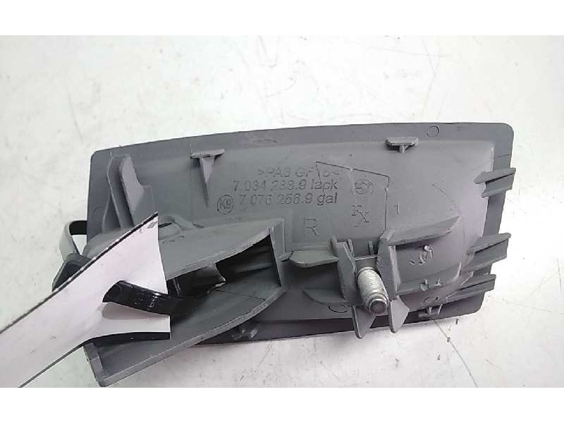 Recambio de maneta interior delantera derecha para bmw serie 5 berlina (e60) 530i referencia OEM IAM 70242889  