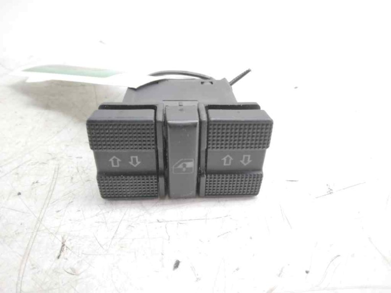 Recambio de mando elevalunas trasero para volkswagen golf iii berlina (1h1) cl referencia OEM IAM   