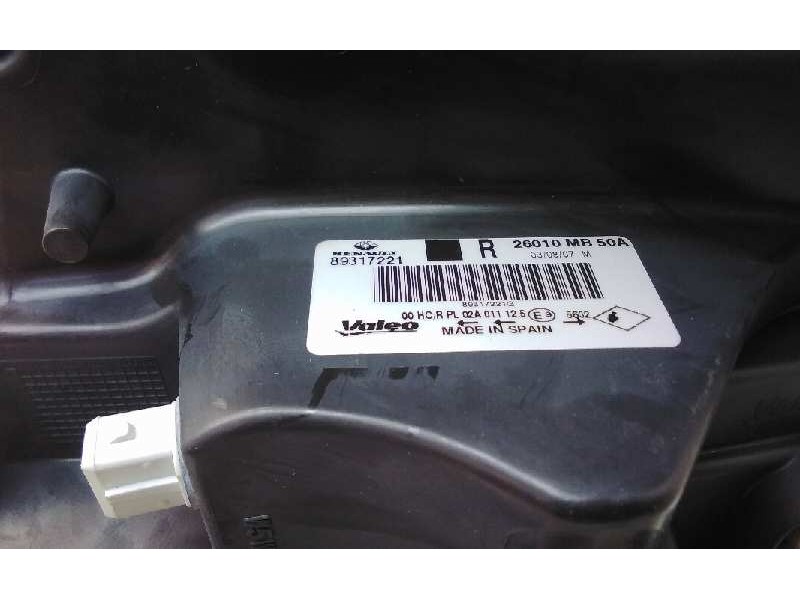 Recambio de faro derecho para renault maxity referencia OEM IAM 8931721  