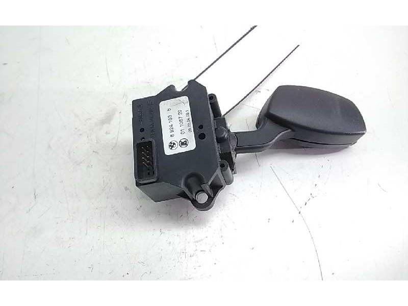 Recambio de mando intermitentes para bmw serie 5 berlina (e60) 530i referencia OEM IAM 6924103B  