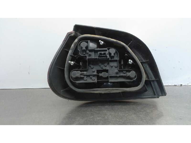 Recambio de piloto trasero derecho para renault megane i fase 2 berlina (ba0) 1.6 16v century referencia OEM IAM   