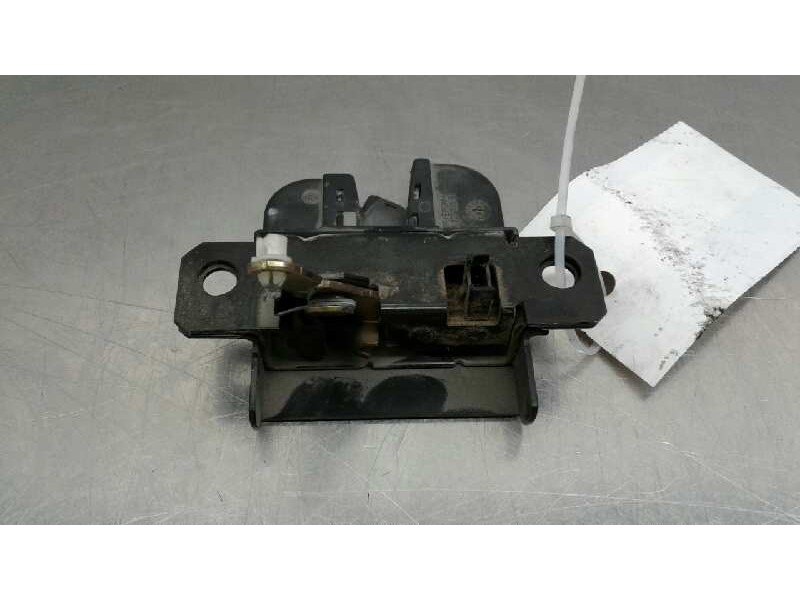 Recambio de cerradura maletero / porton para volkswagen golf iv berlina (1j1) básico referencia OEM IAM 1J6827505B  