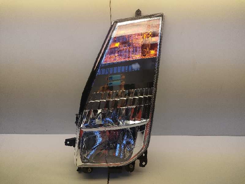 Recambio de faro izquierdo para nissan cabstar 110.45 referencia OEM IAM 89314251  26060BM500