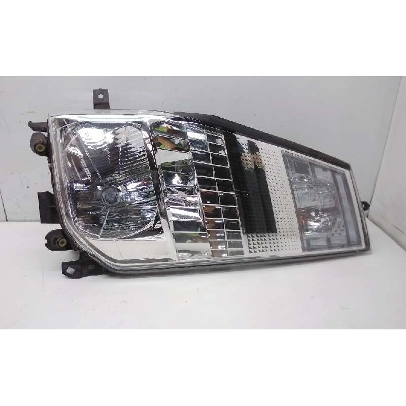 Recambio de faro izquierdo para nissan cabstar 110.45 referencia OEM IAM 89317211  26060BM500