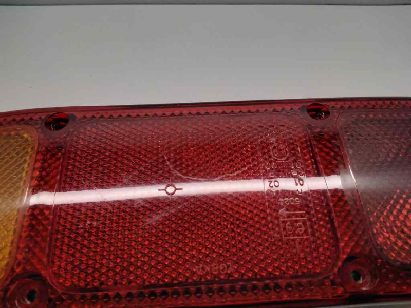 Recambio de piloto trasero derecho paragolpes para nissan terrano/terrano.ii (r20) referencia OEM IAM 265500F400 INGLES 