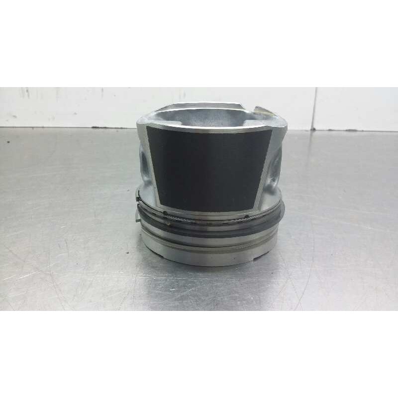 Recambio de piston para nissan almera tino (v10m) 2.2 16v turbodiesel cat referencia OEM IAM   10103AW400