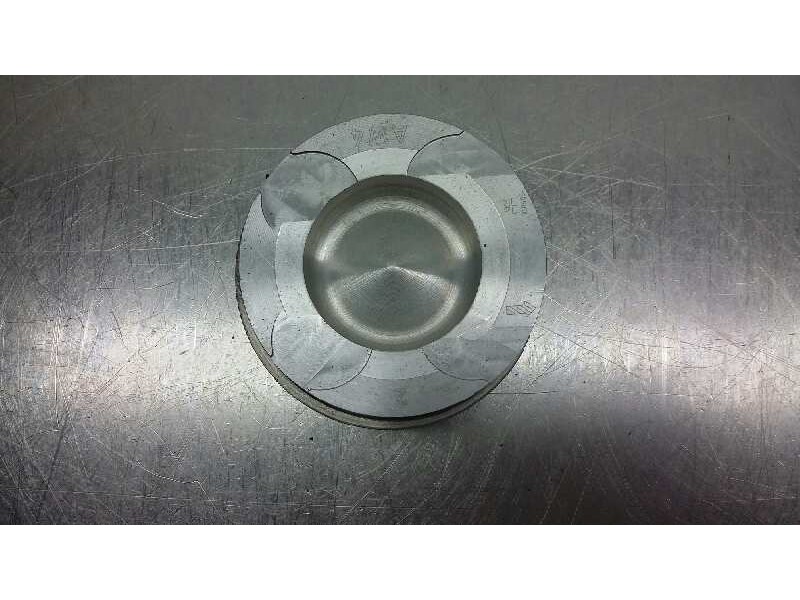 Recambio de piston para nissan almera tino (v10m) 2.2 16v turbodiesel cat referencia OEM IAM   10103AW400