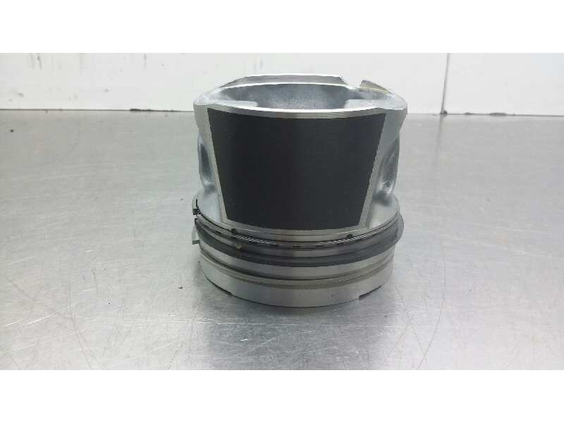 Recambio de piston para nissan almera tino (v10m) 2.2 16v turbodiesel cat referencia OEM IAM   10103AW400