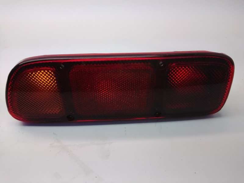 Recambio de piloto trasero derecho paragolpes para nissan terrano/terrano.ii (r20) referencia OEM IAM 26550OF400 INGLES DEFECTUO