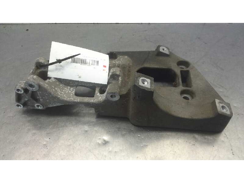 Recambio de soporte alternador para volkswagen golf v berlina (1k1) 2.0 16v fsi referencia OEM IAM 06F903143F  