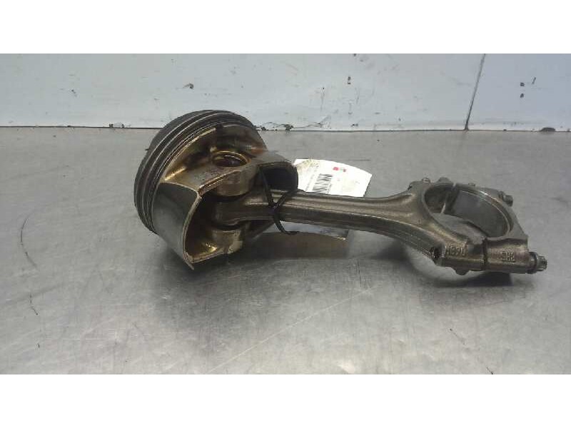 Recambio de biela para volkswagen golf v berlina (1k1) 2.0 16v fsi referencia OEM IAM   