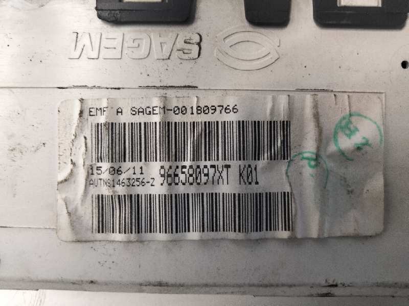 Recambio de pantalla multifuncion para peugeot 206+ básico referencia OEM IAM 96658097XT  