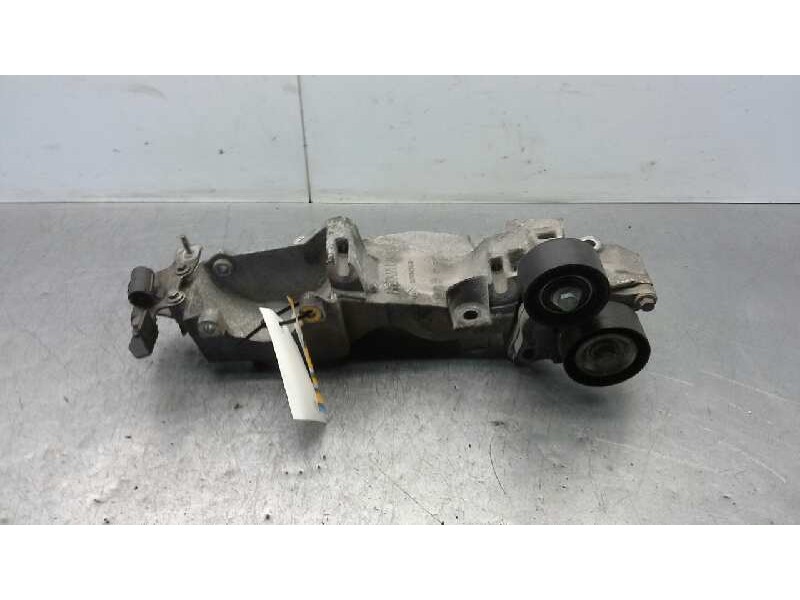 Recambio de soporte alternador para renault espace iv (jk0) dynamique referencia OEM IAM 8200527320  