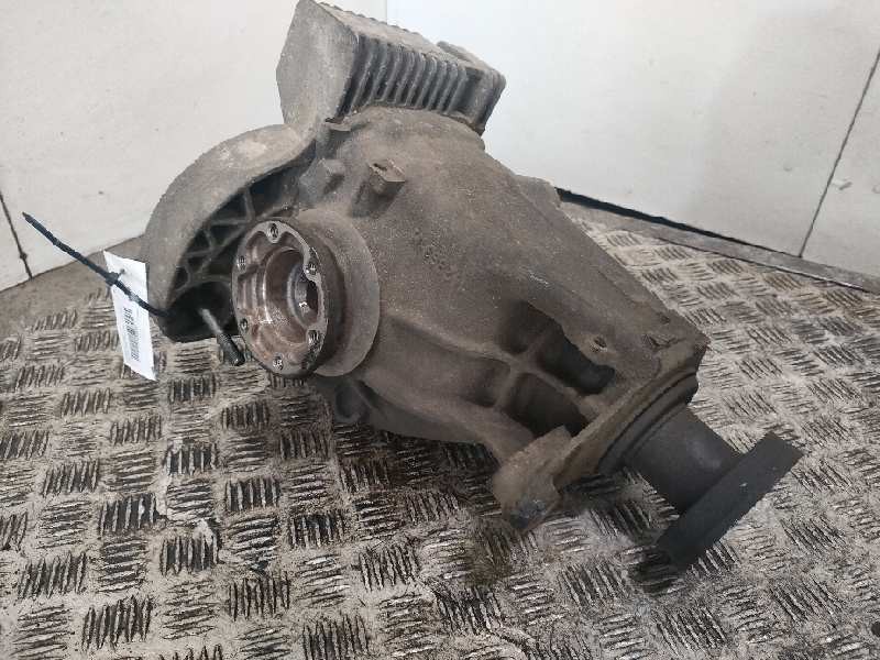 Recambio de diferencial trasero para bmw serie 5 berlina (e60) 530i referencia OEM IAM 7516281  