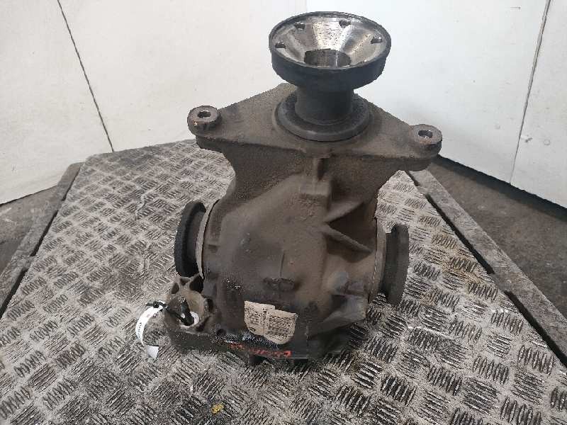 Recambio de diferencial trasero para bmw serie 5 berlina (e60) 530i referencia OEM IAM 7516281  
