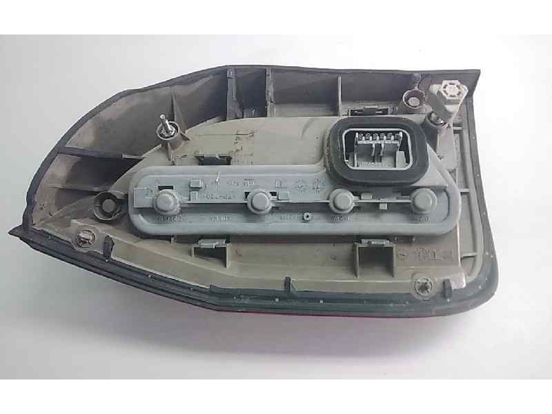 Recambio de piloto trasero derecho para opel zafira a elegance referencia OEM IAM   