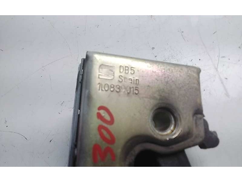Recambio de cerradura puerta trasera izquierda para seat toledo (1l) base referencia OEM IAM 1L0839015  